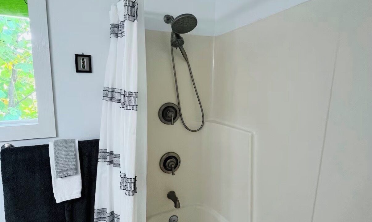 Photo of Bathroom in Kapoho
