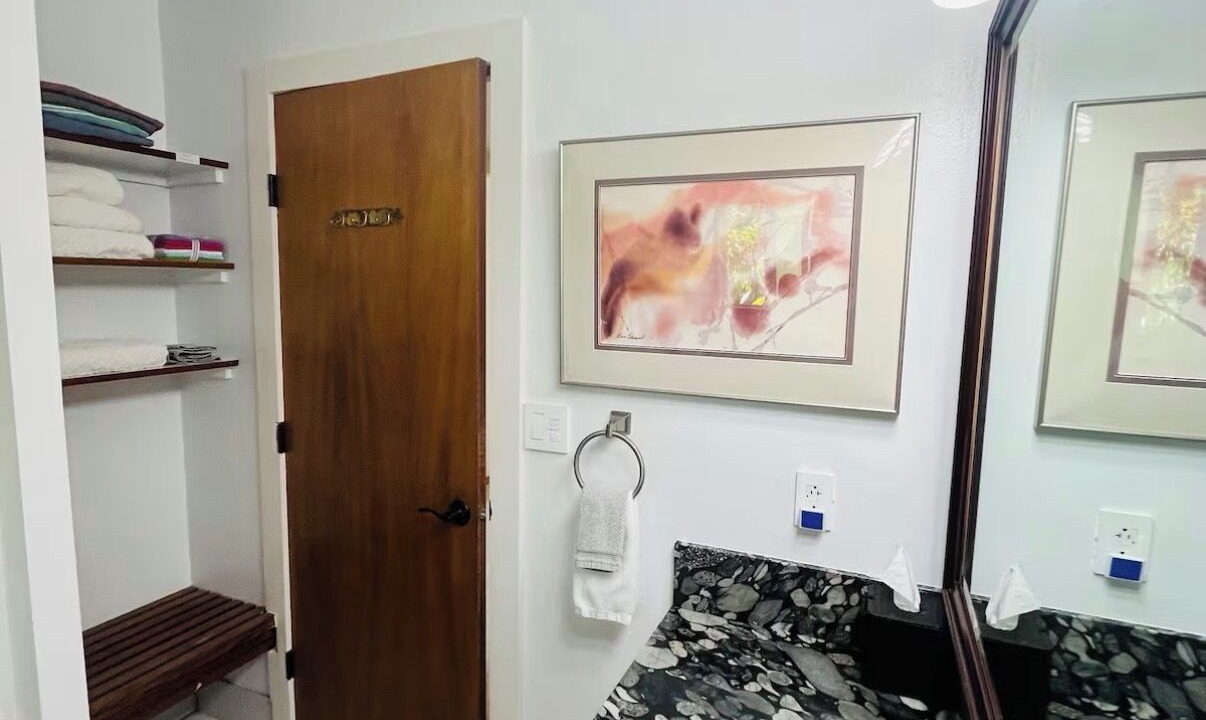Photo of Bathroom in Kapoho