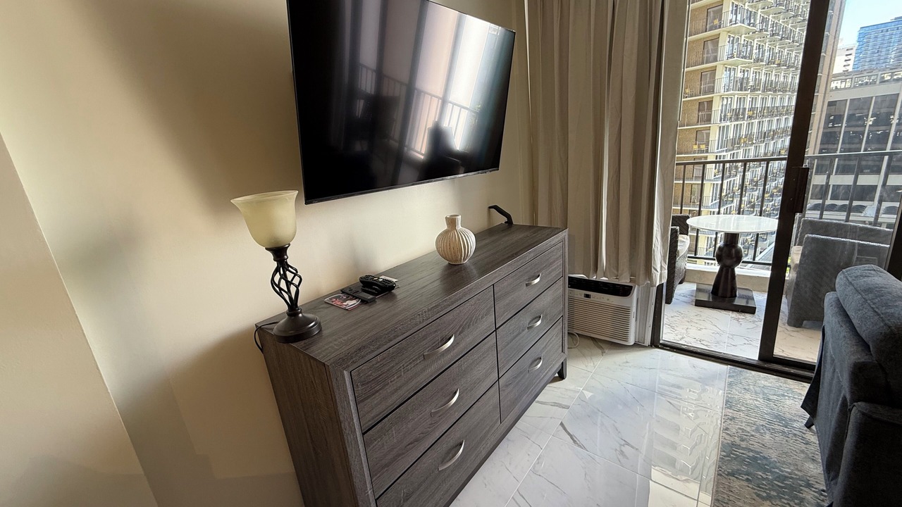 Photo of Livingroom in Waikiki