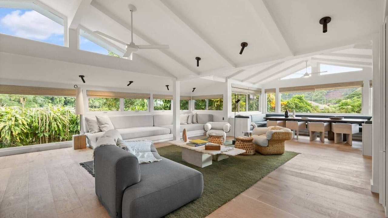 Photo of Livingroom in Hanalei