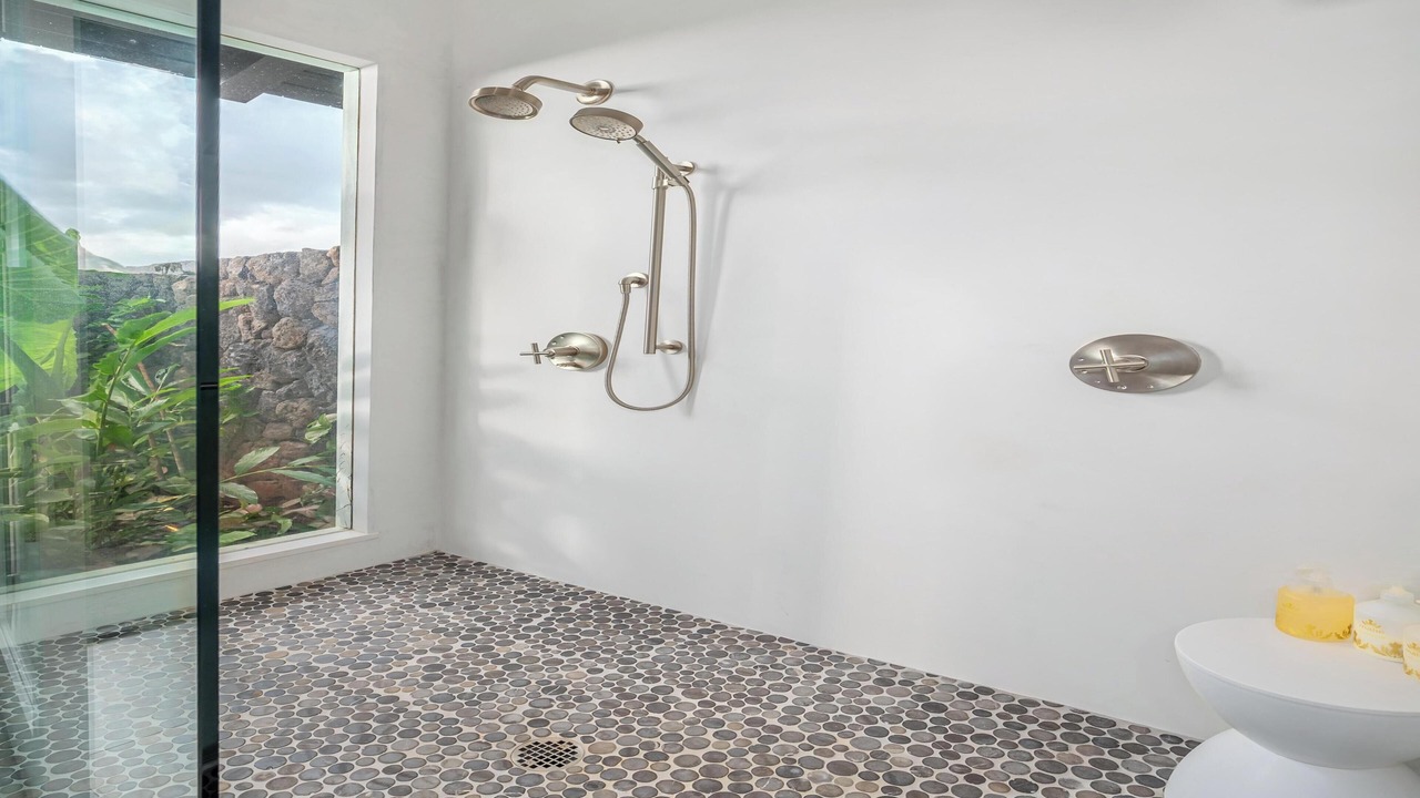 Photo of Bathroom in Poipu