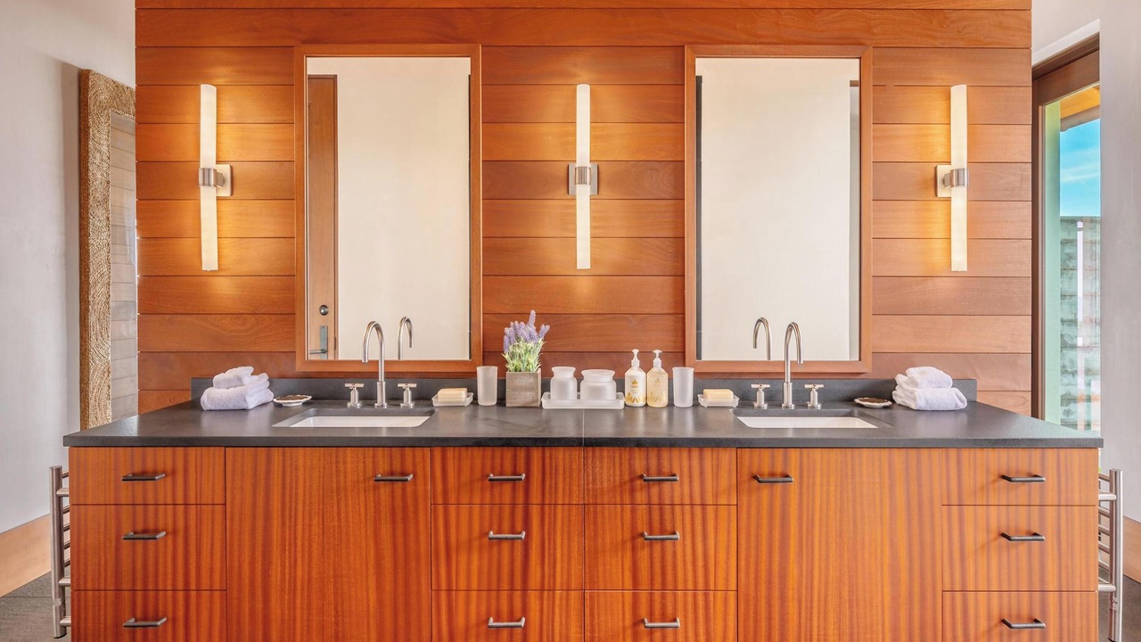 Photo of Bathroom in Poipu