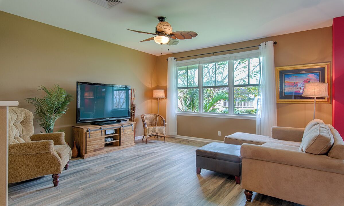 Photo of Livingroom in Princeville