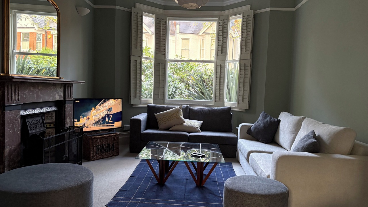 Photo of Livingroom in Turnham Green