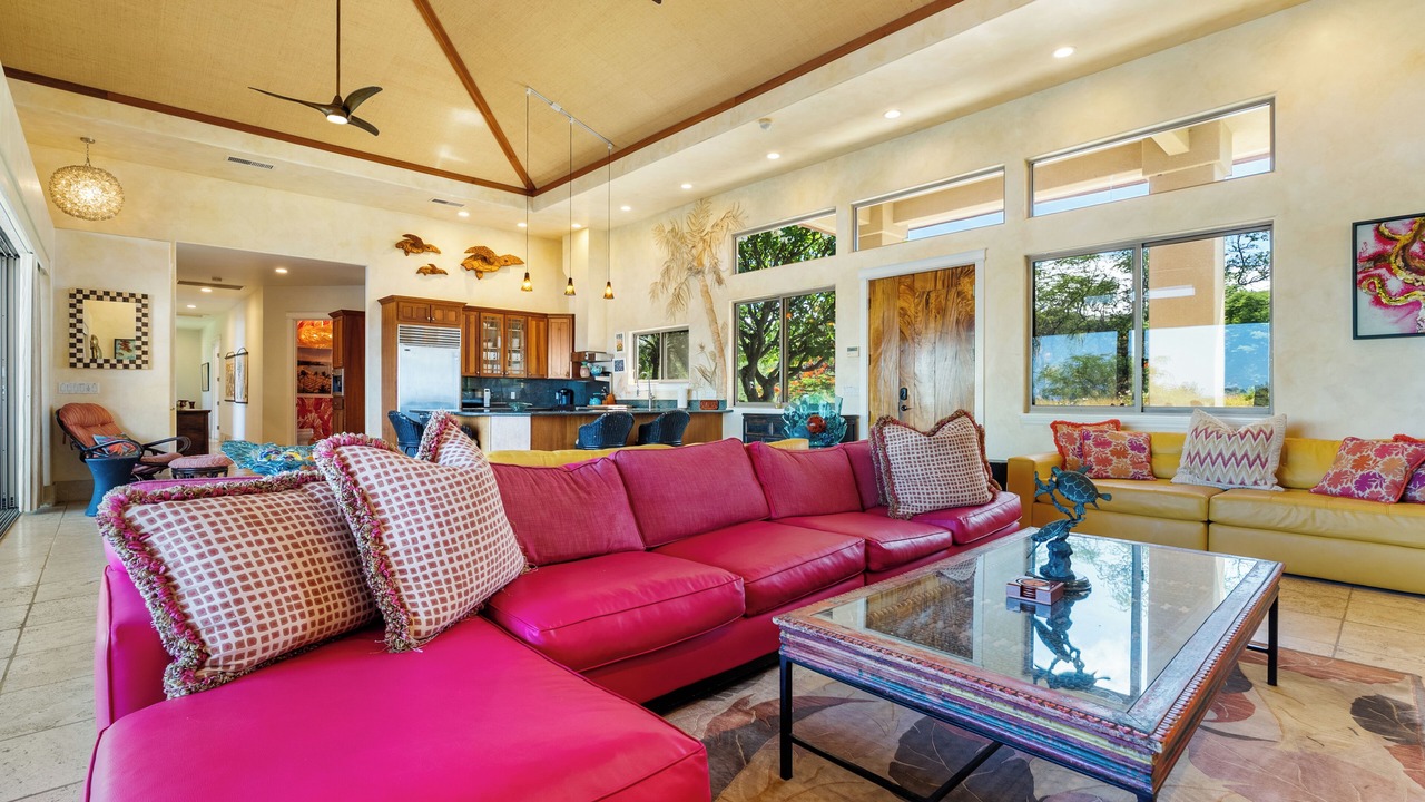 Photo of Livingroom in Kamuela
