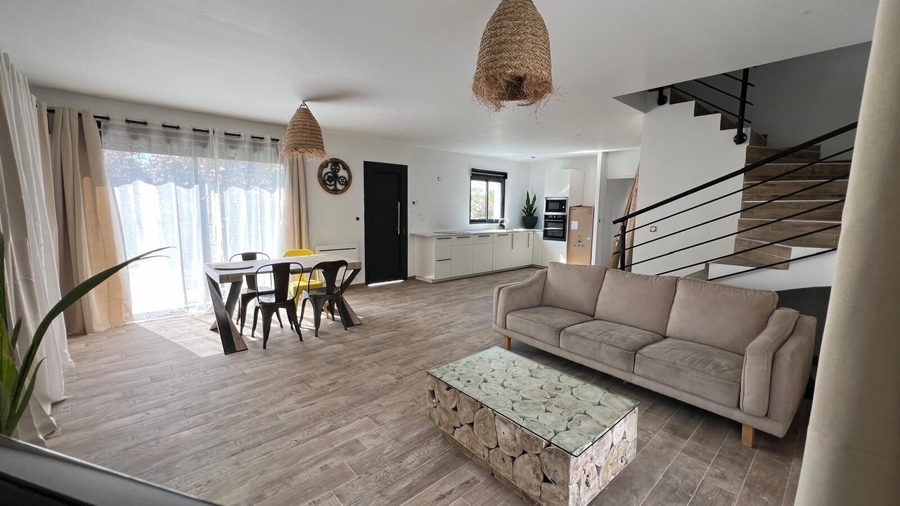 Photo of Livingroom in Les Pennes-Mirabeau