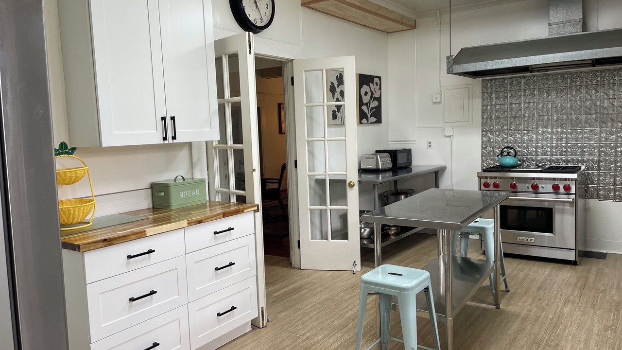 Photo of Kitchen in Makawao