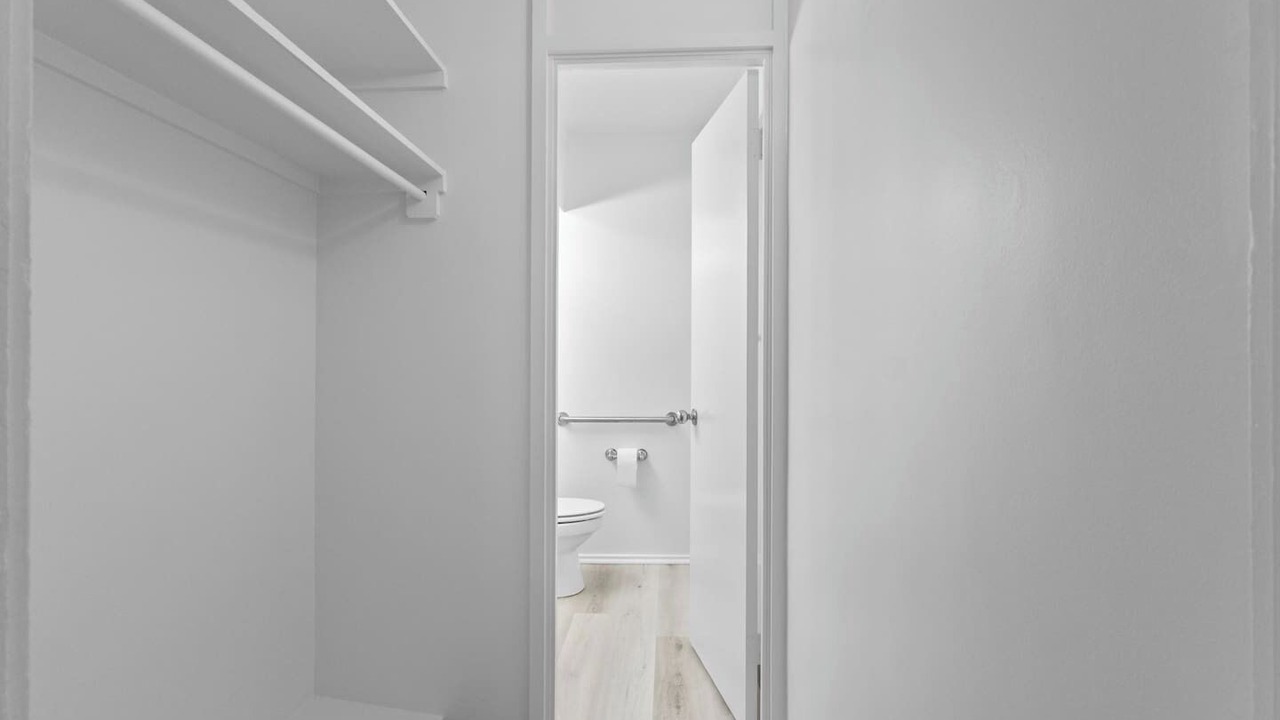 Photo of Bathroom in Diamond Head - Kapahulu - St. Louis