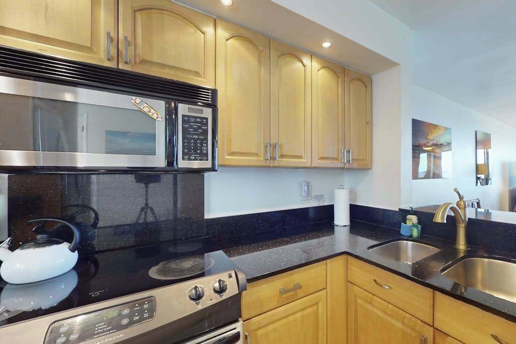 Photo of Kitchen in Kahaluu Bay