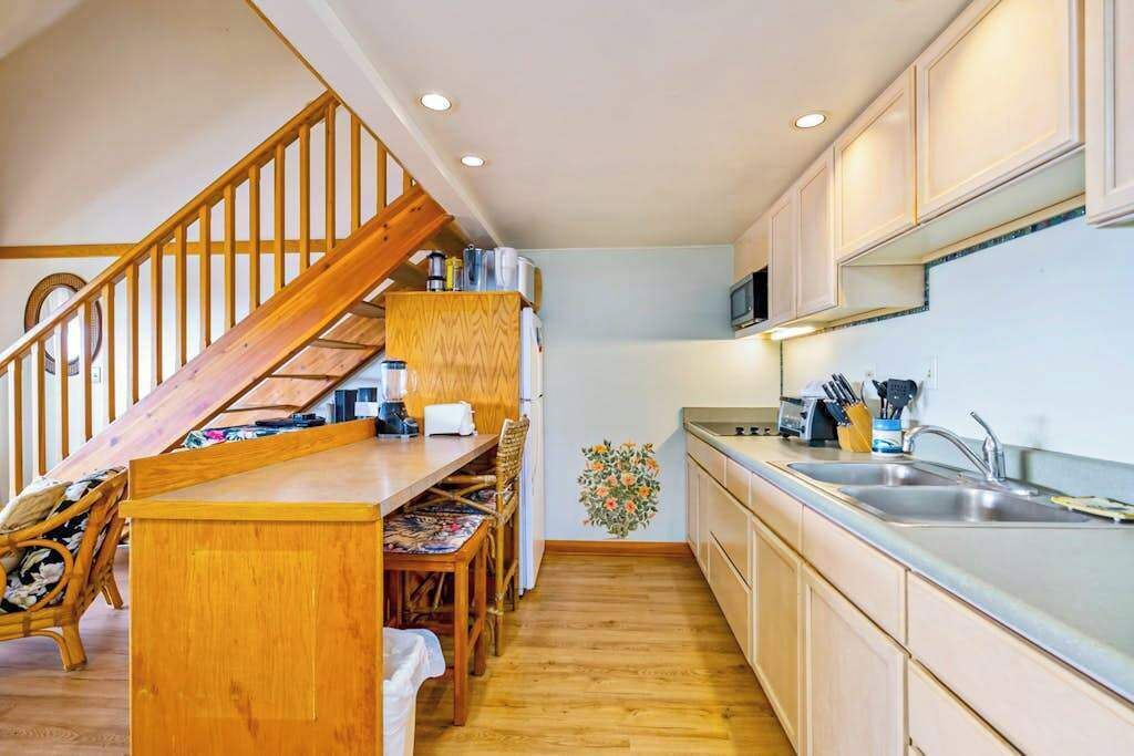Photo of Kitchen in Maunaloa
