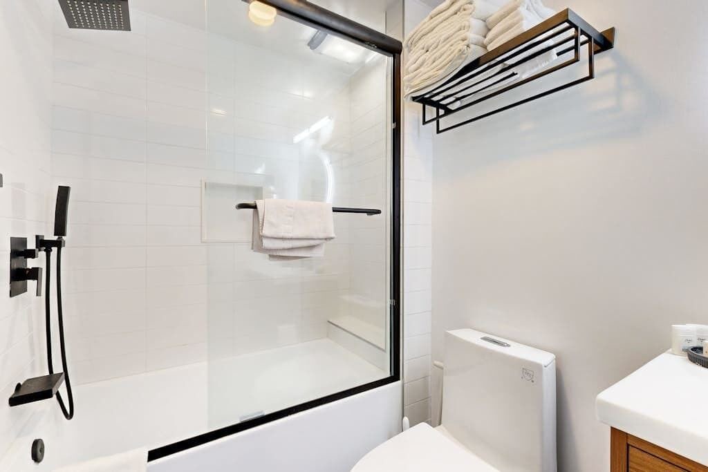 Photo of Bathroom in Hawaii Kai