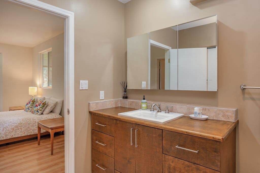 Photo of Bathroom in Volcano