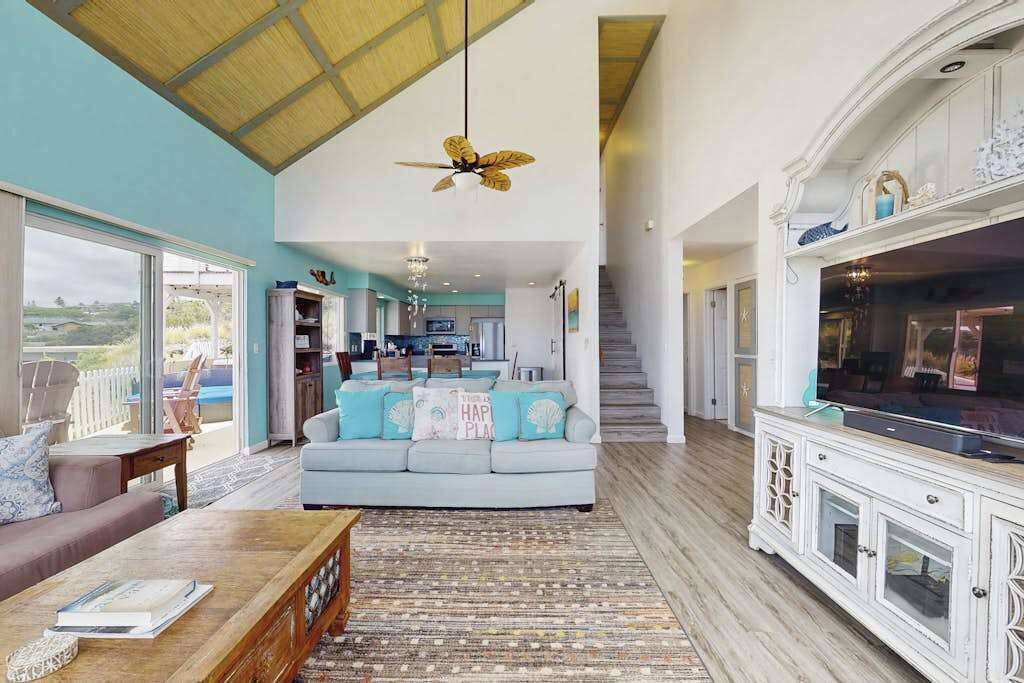 Photo of Livingroom in Waikoloa