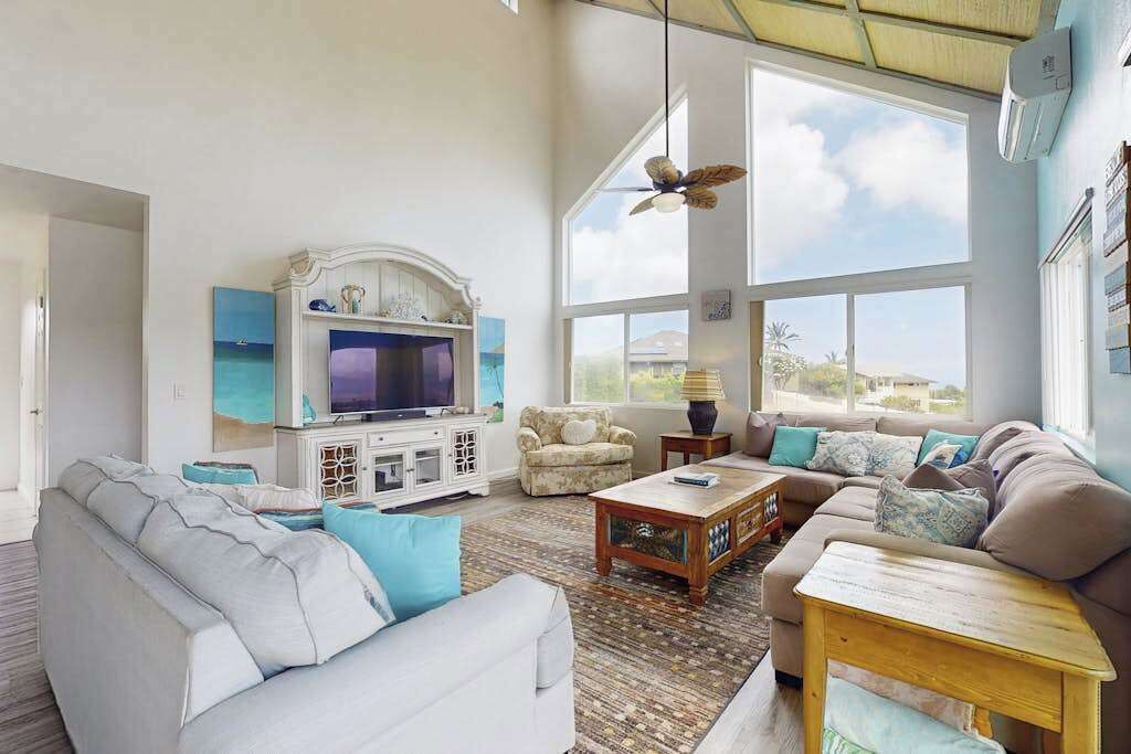Photo of Livingroom in Waikoloa