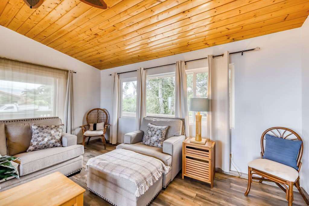 Photo of Livingroom in Waikoloa