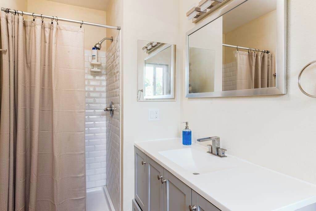 Photo of Bathroom in Kapoho