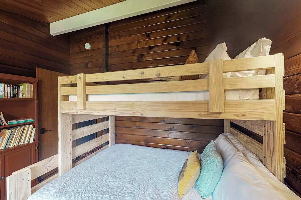 Photo of Bedroom in Volcano