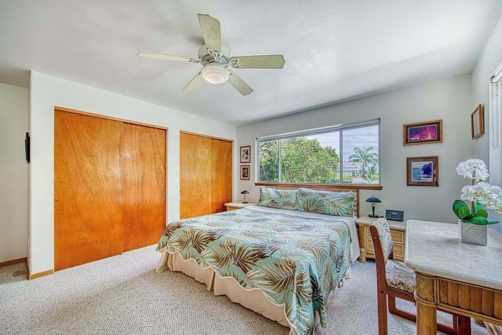 Photo of Bedroom in Kahaluu Bay