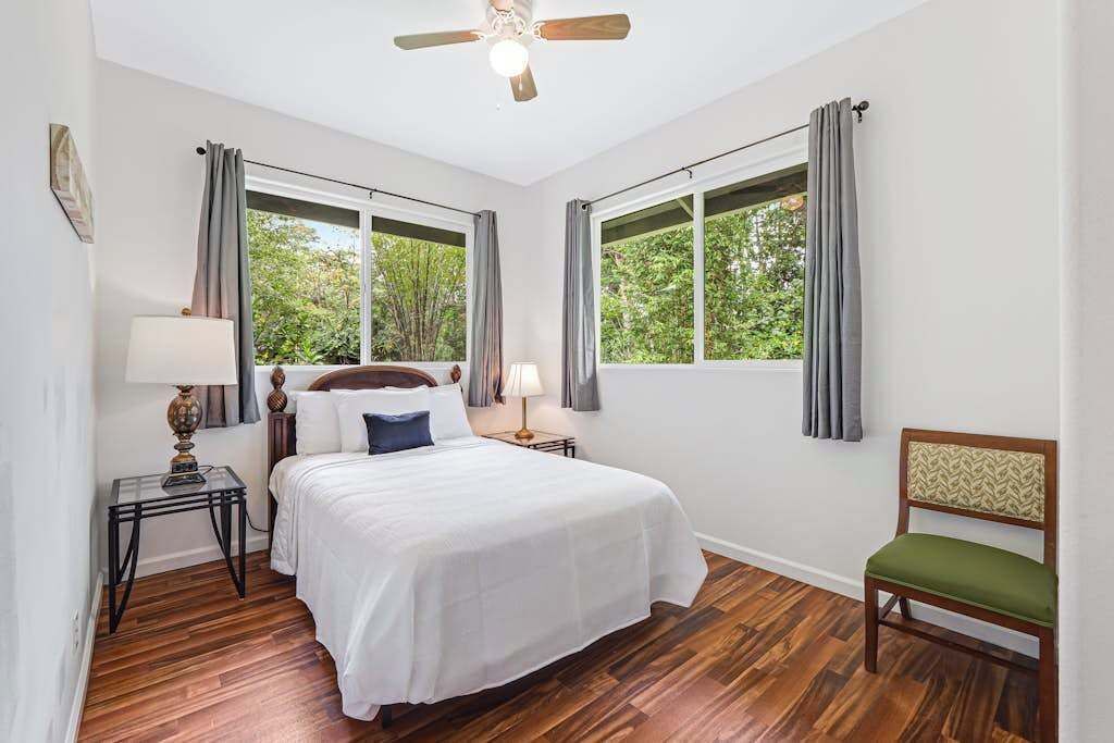 Photo of Bedroom in Keaau