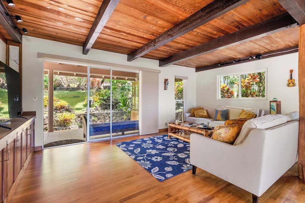 Photo of Livingroom in Hawaii Kai