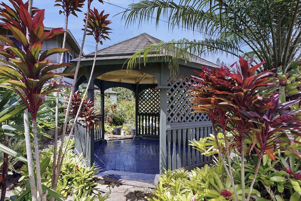 Photo of Outdoor in Kalihi Valley