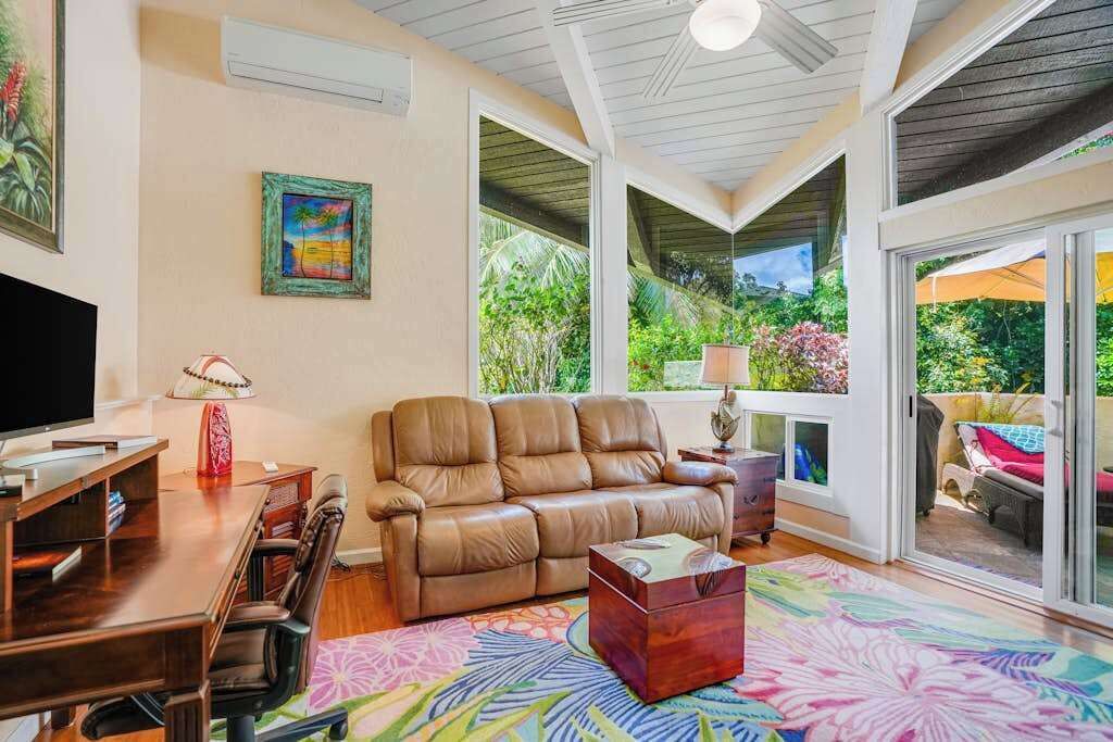 Photo of Livingroom in Princeville