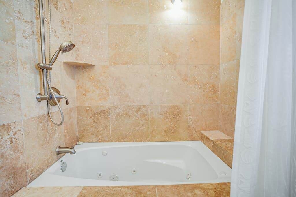 Photo of Bathroom in Princeville