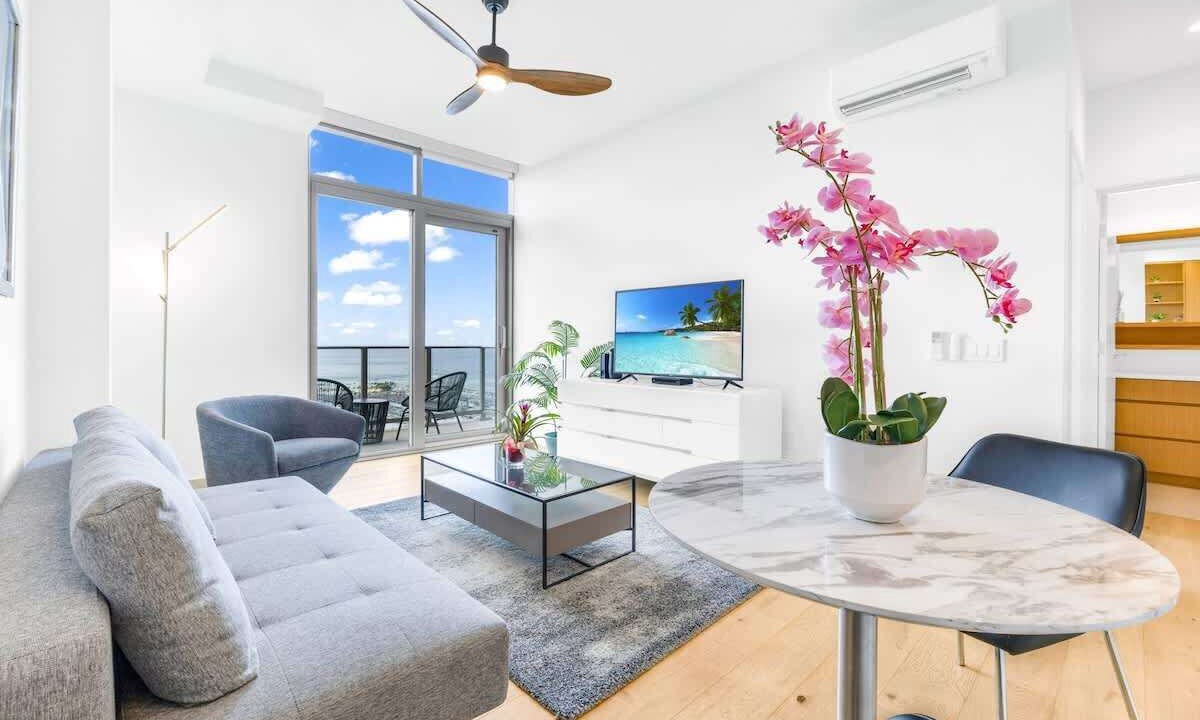 Photo of Livingroom in Ala Moana