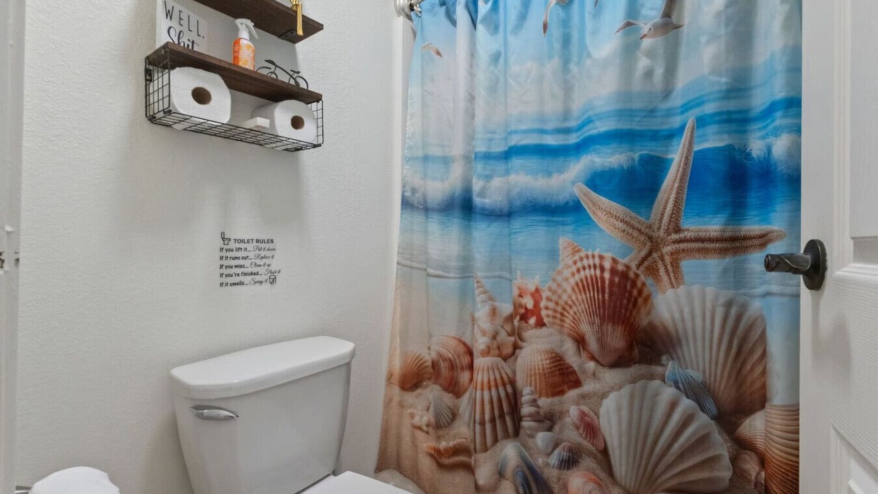 Photo of Bathroom in Kaneohe