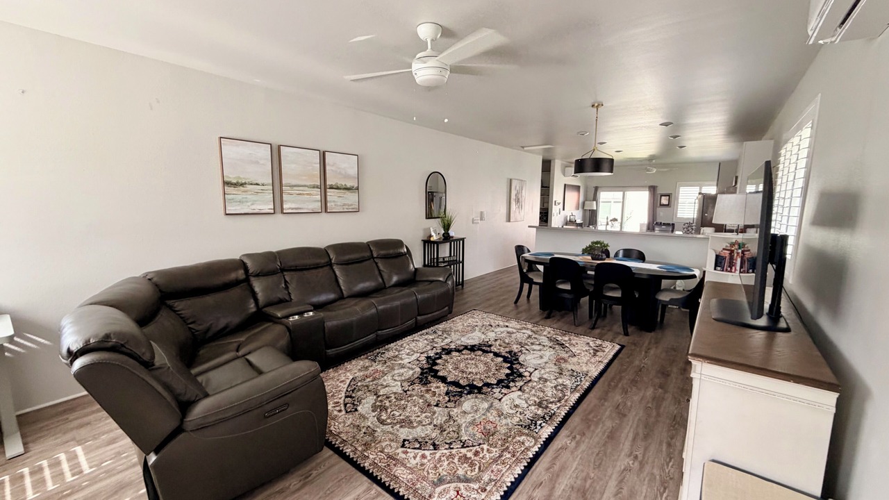 Photo of Livingroom in Ewa