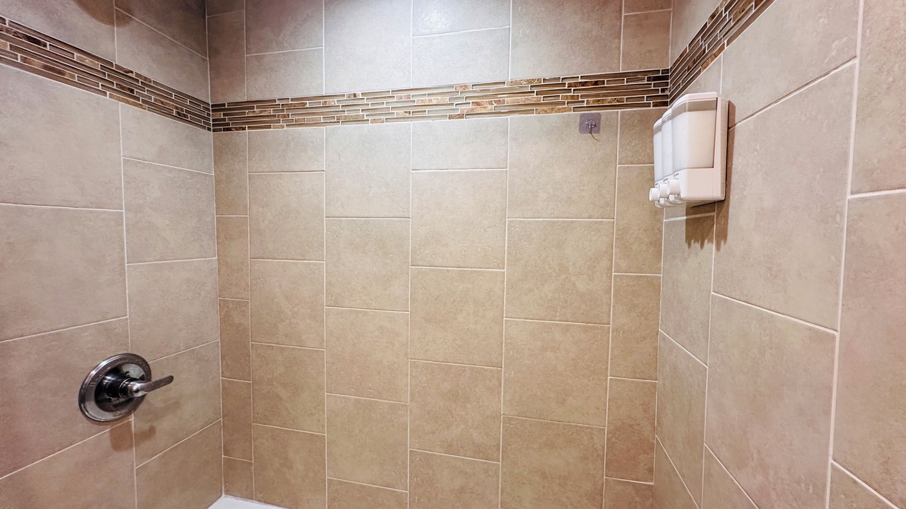 Photo of Bathroom in Makaha