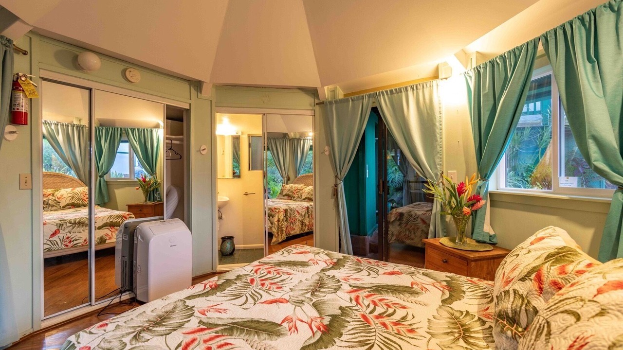 Photo of Bedroom in Haiku