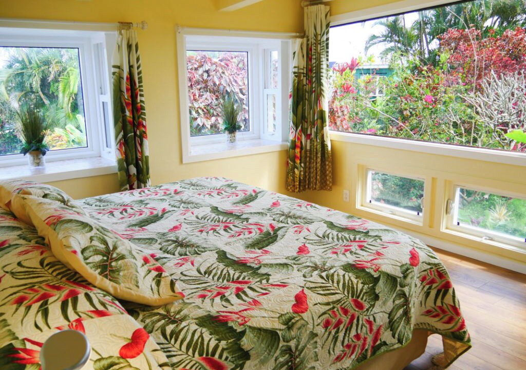 Photo of Bedroom in Haiku