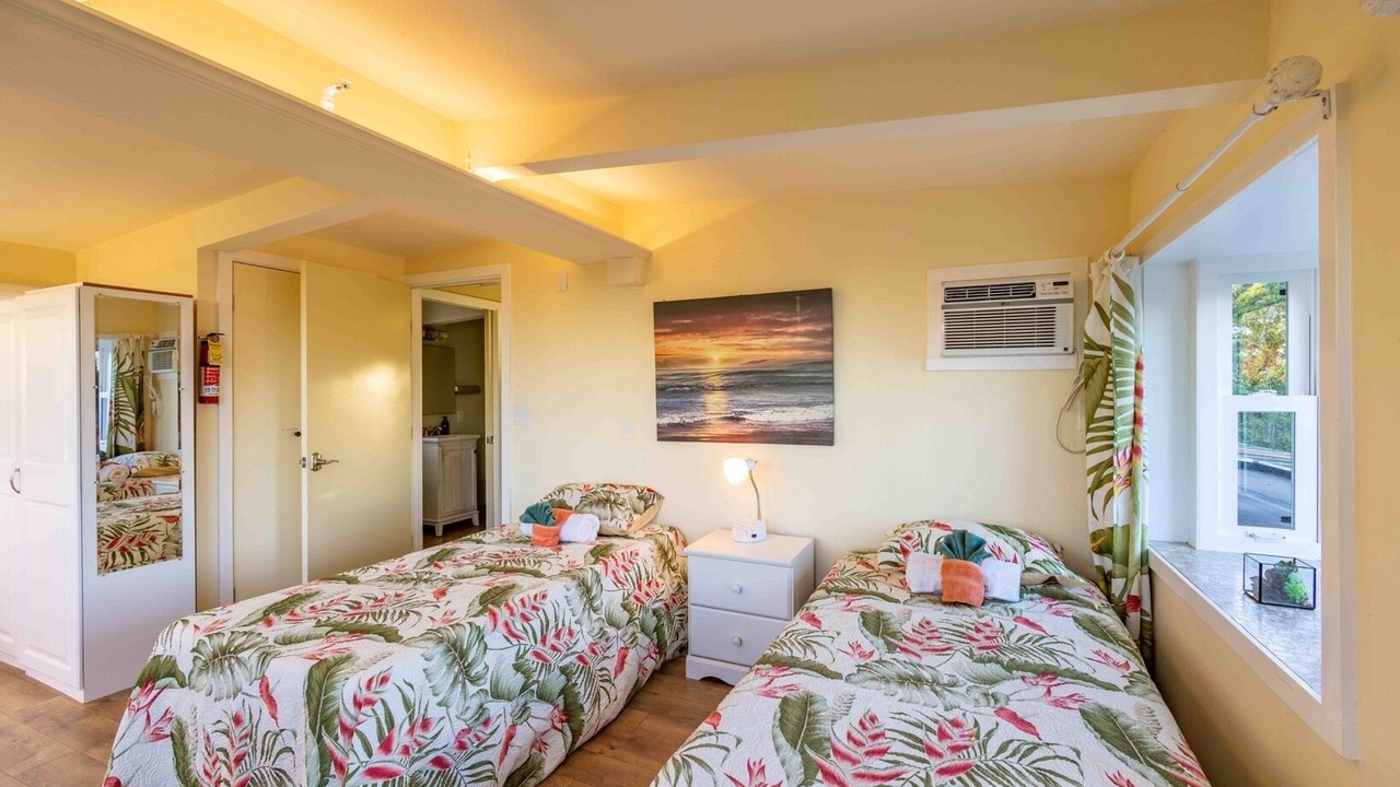 Photo of Bedroom in Haiku
