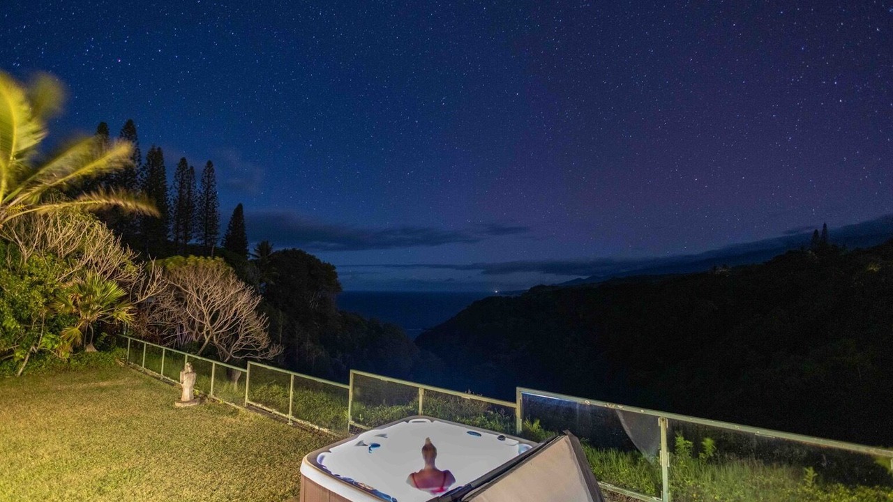 Photo of Outdoor in Haiku