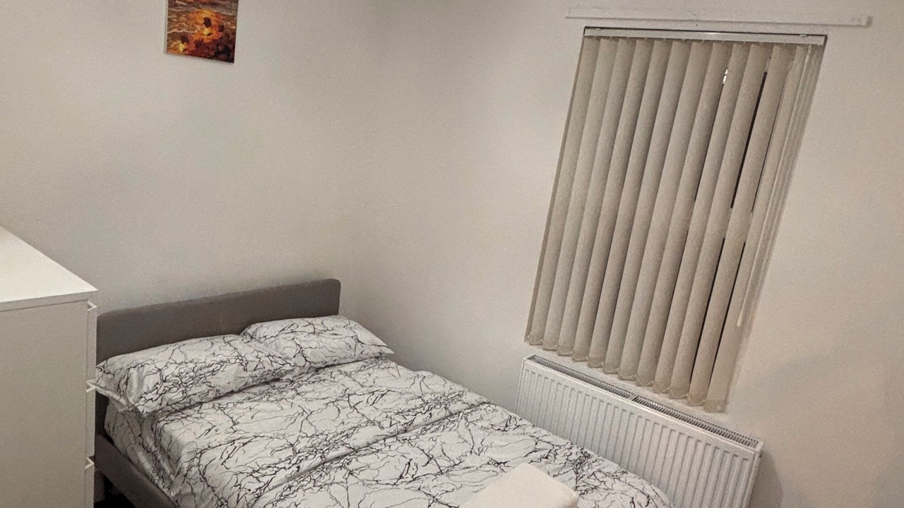 Photo of Bedroom in Rusholme