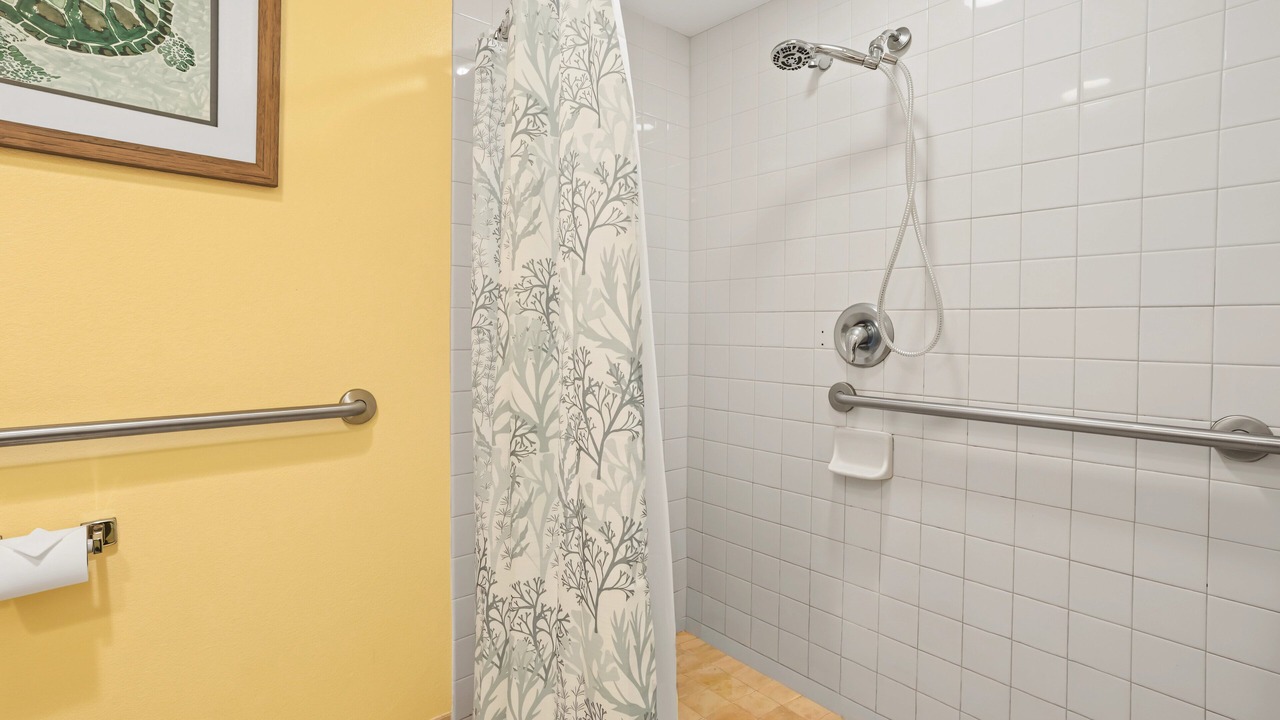 Photo of Bathroom in Wailua