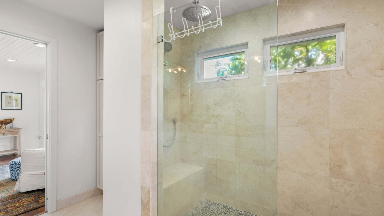 Photo of Bathroom in Kahana