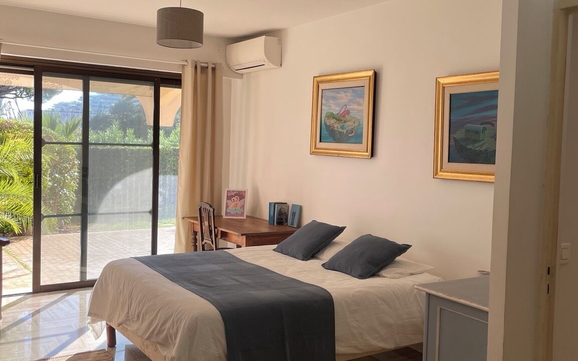 Photo of Bedroom in Villeneuve Loubet Beach
