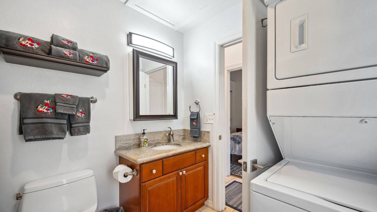 Photo of Bathroom in Wailua