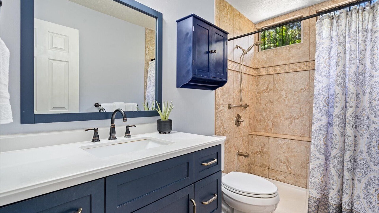 Photo of Bathroom in Hawaii Kai