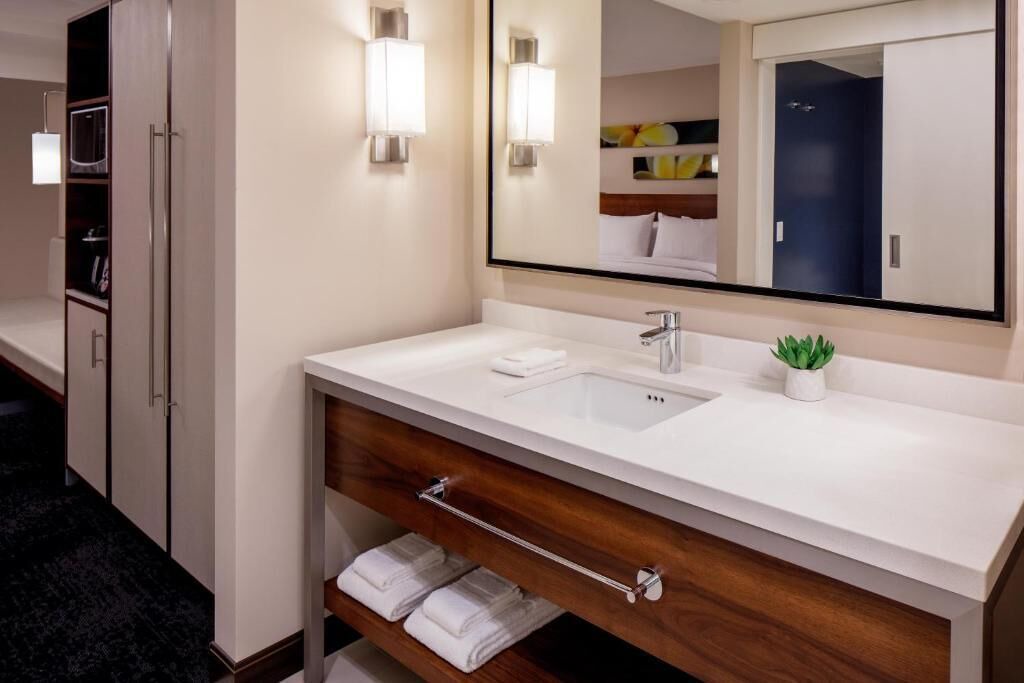 Photo of Bathroom in Waikiki