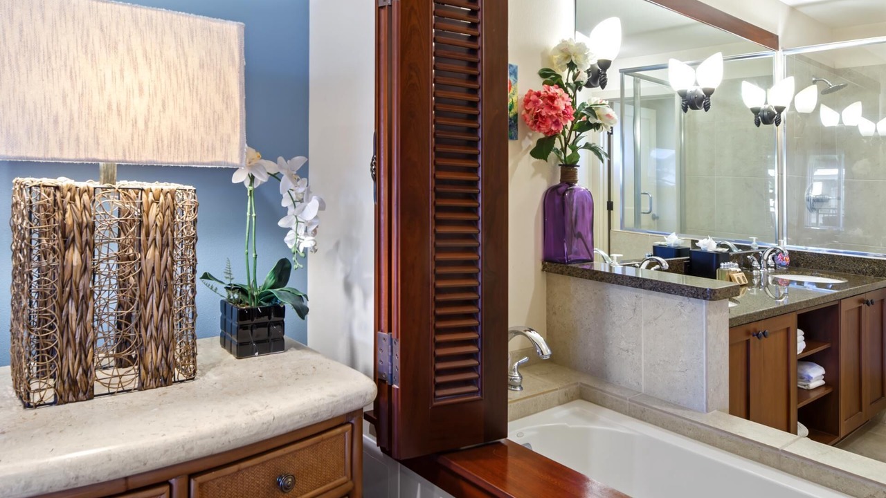 Photo of Bathroom in Waikoloa