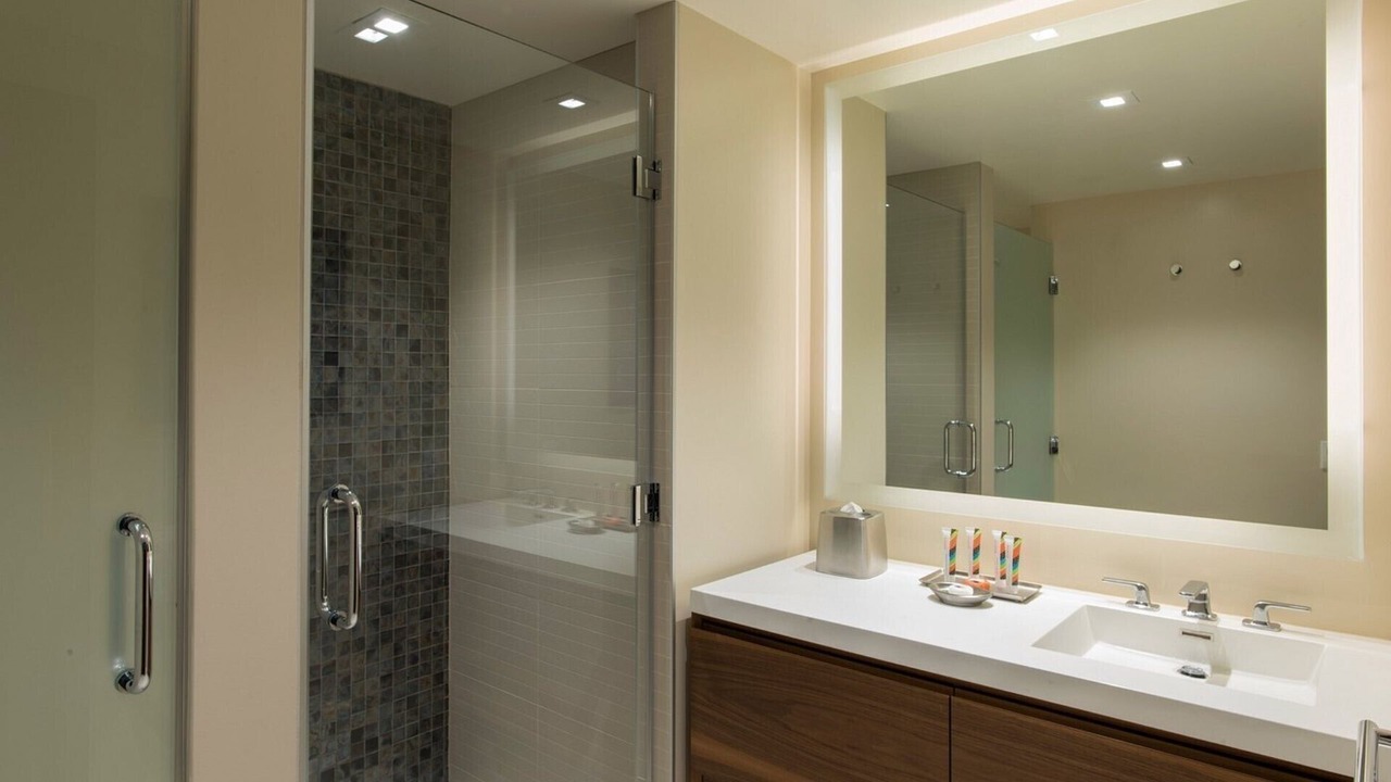Photo of Bathroom in Waikiki