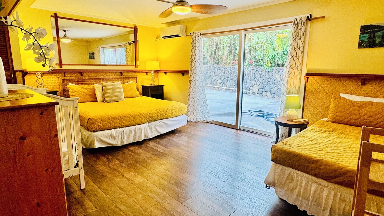 Photo of Bedroom in Kahaluu Bay