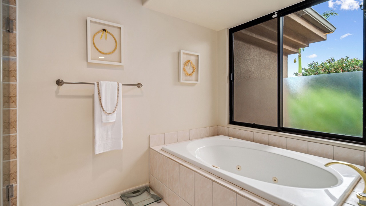Photo of Bathroom in Waikoloa Village