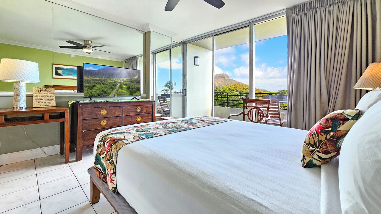Photo of Bedroom in Waikiki
