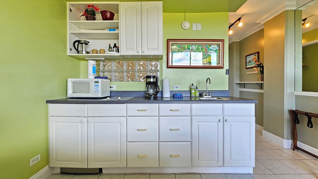 Photo of Kitchen in Waikiki