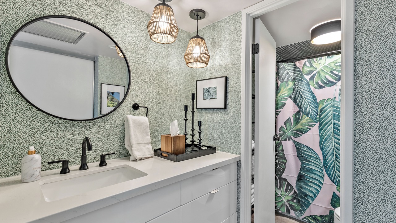 Photo of Bathroom in Makaha
