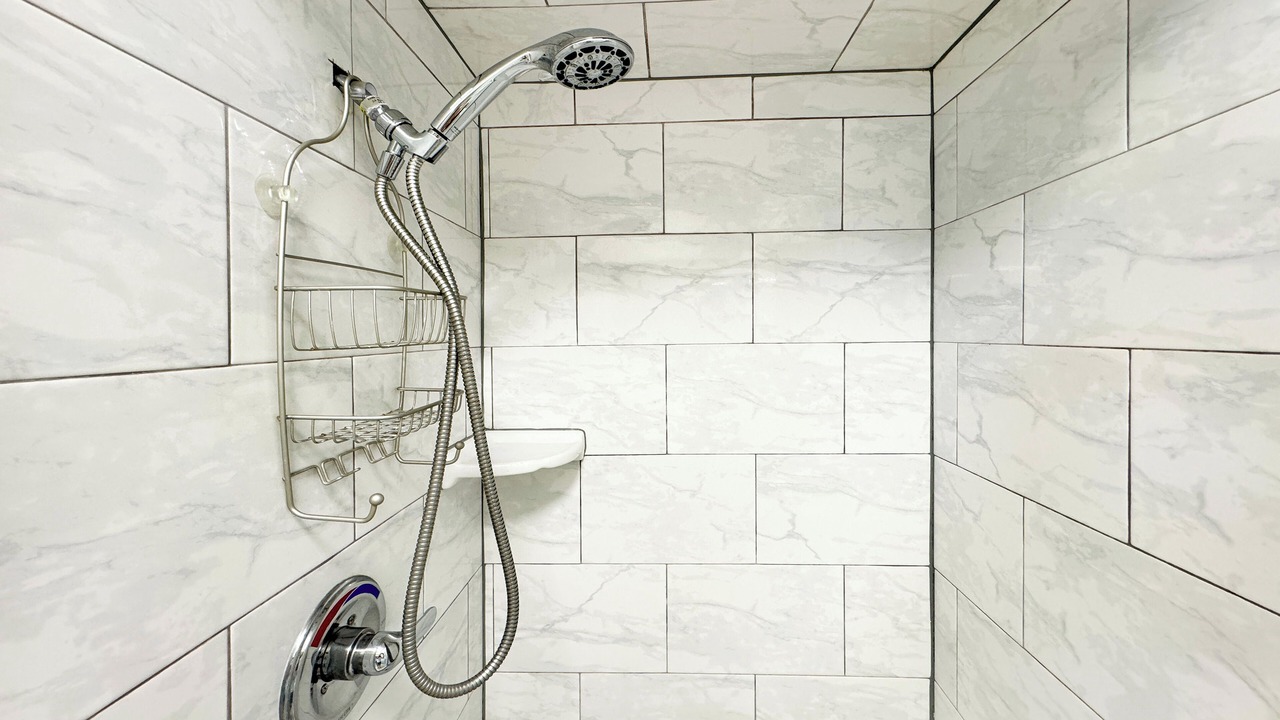 Photo of Bathroom in Diamond Head - Kapahulu - St. Louis